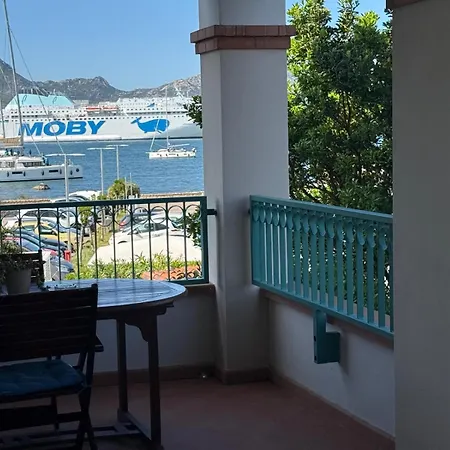 Acquamarina Luxury With Panoramic Marina View * אולביה